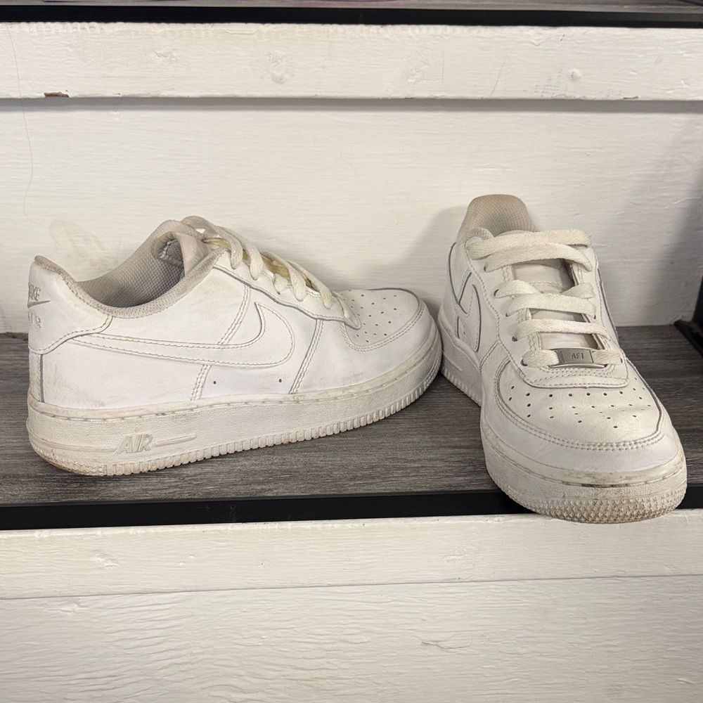 Airforce Ones Kids 5Y | Woman’s 6.5